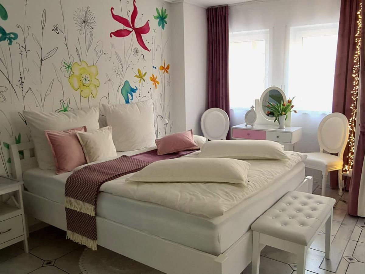 Ferienwohnung Kessler รูสท์ ภายนอก รูปภาพ